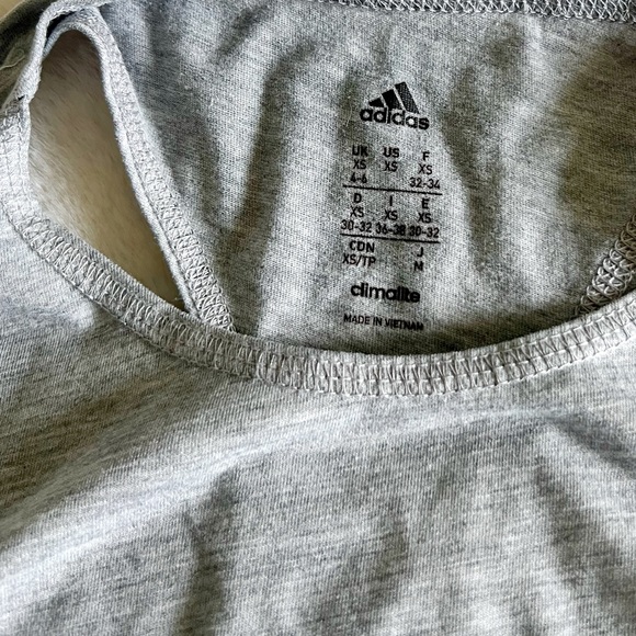 Adidas “sweat expectations” tank - Picture 4 of 4